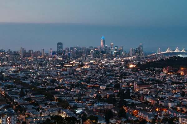 Exploring the impact of uk computing hardware on the evolution of mobile technology